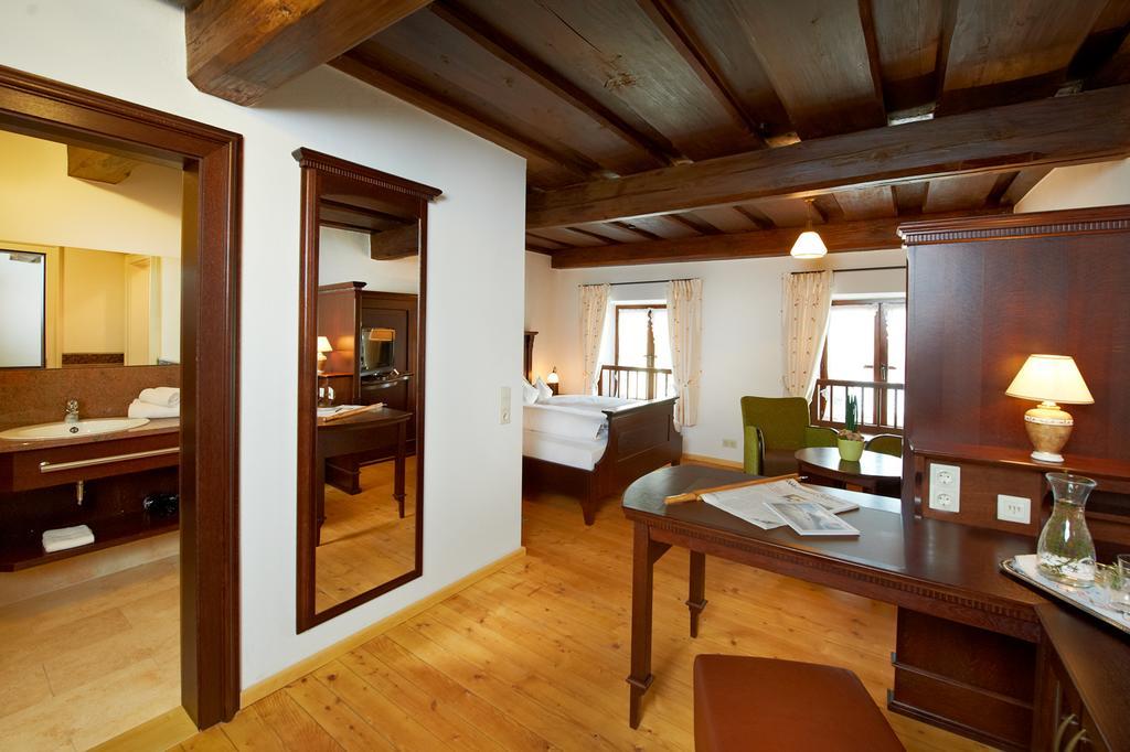 Hotel Zur Post Kötzting Εξωτερικό φωτογραφία